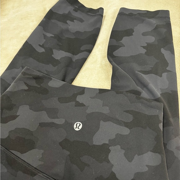 Lululemon Athletica Dark Camouflage Leggings - Picture 3 of 5